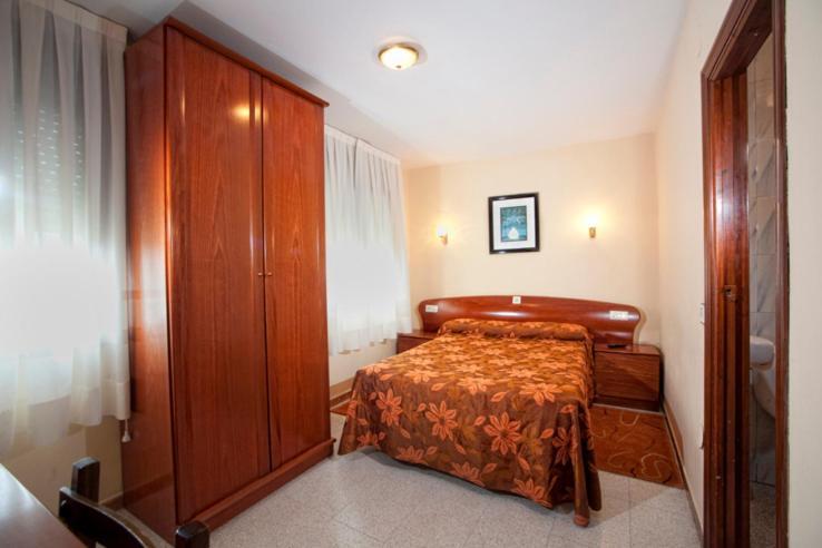Hotel La Paz 利亚内斯 外观 照片
